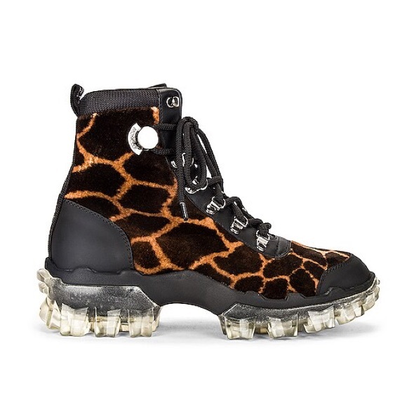 ✨MONCLER✨Helis Giraffe Print Hiking Boots - Picture 1 of 9